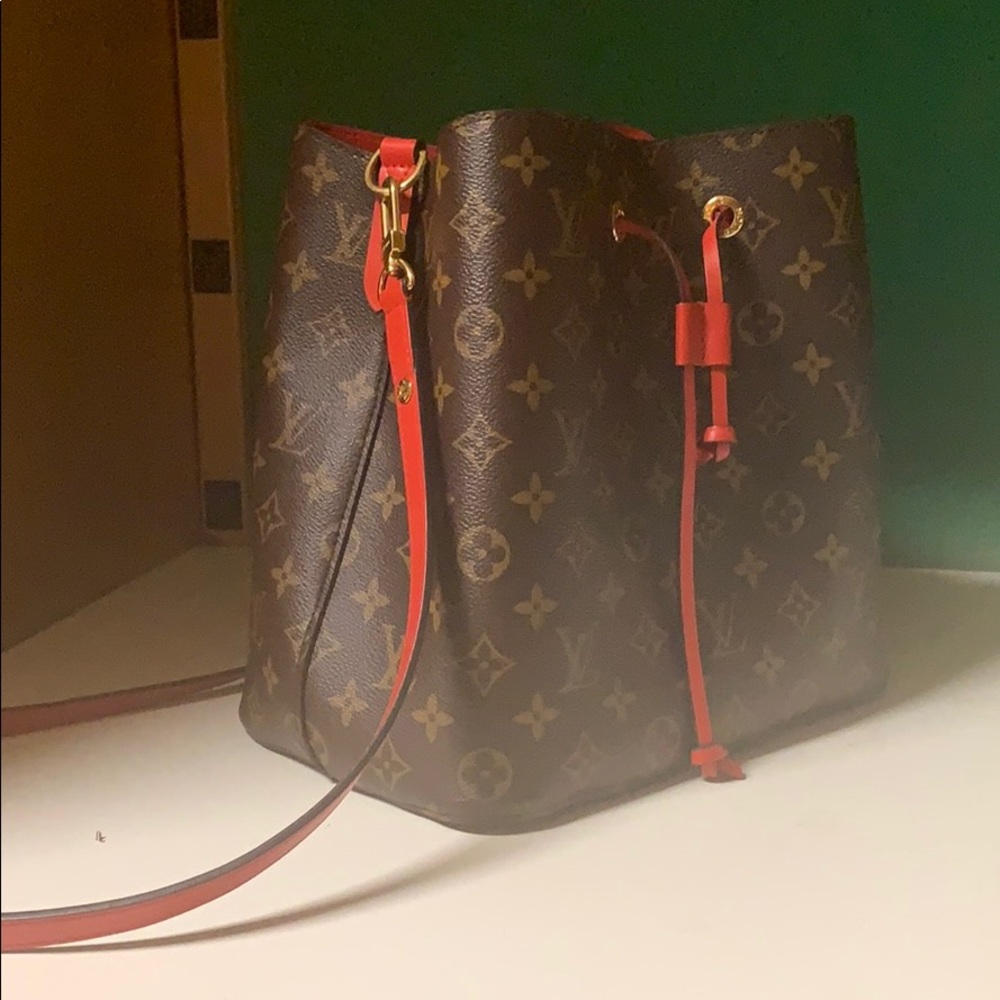 Neonoe Louis Vuitton